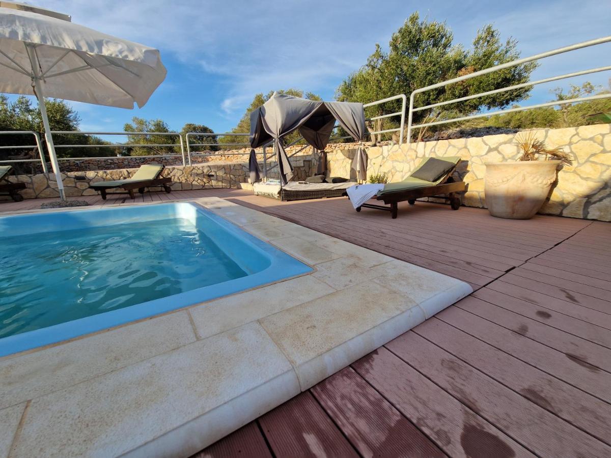 Beach House Danica - Resort & Tavern Bain, Free Transport, Pool, Island Of Zut - Kornati Pristanisce Luaran gambar